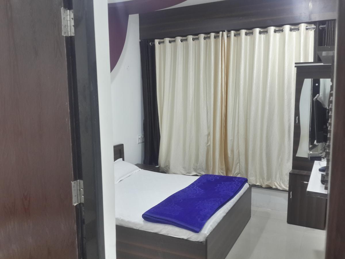 Hotel Holiday Era Opposite Railway Station Aurangabad  Eksteriør bilde