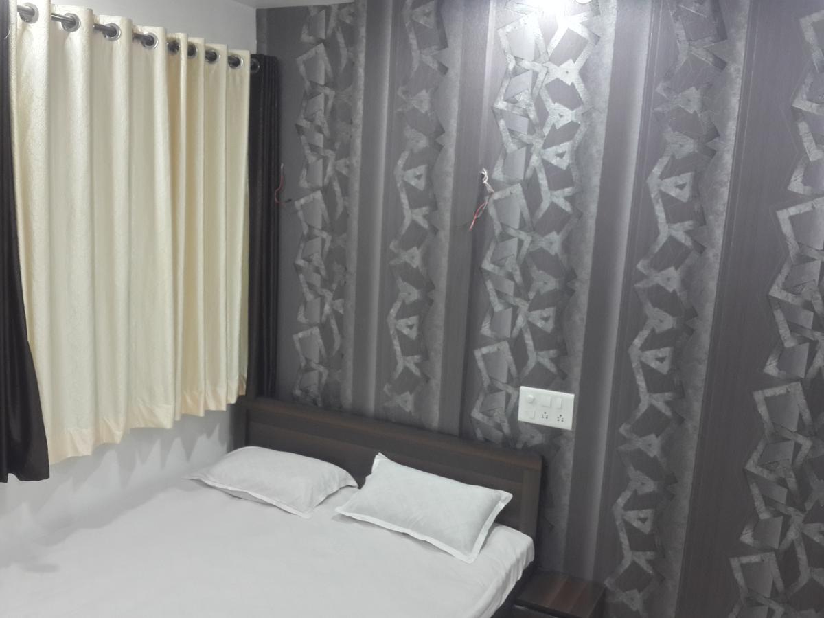 Hotel Holiday Era Opposite Railway Station Aurangabad  Eksteriør bilde