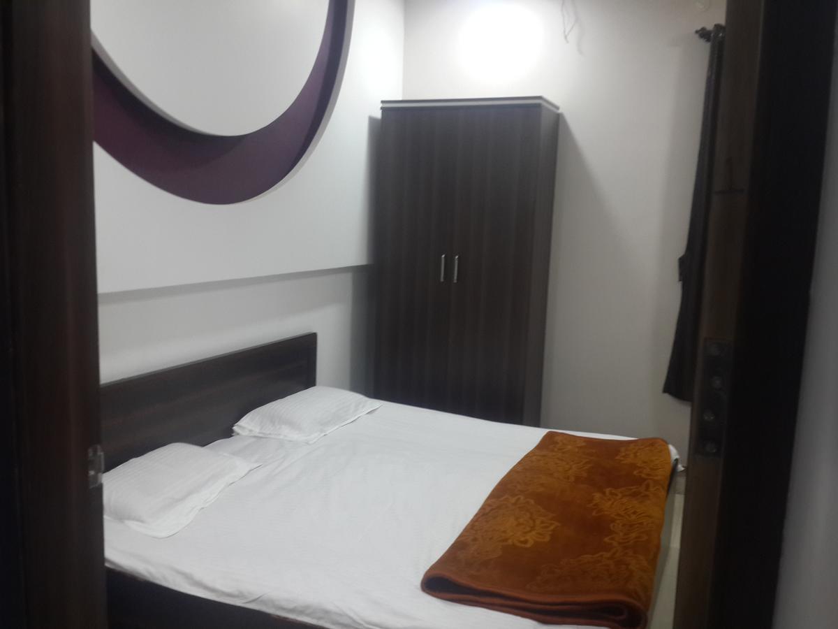 Hotel Holiday Era Opposite Railway Station Aurangabad  Eksteriør bilde